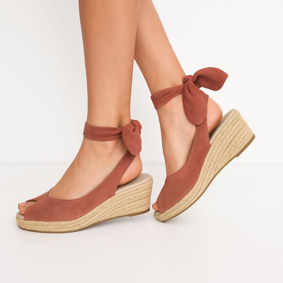 🆕 Eric Michael Suede Peep Toe Slingback Wedge Sandal with Bow - Picture 1 of 9